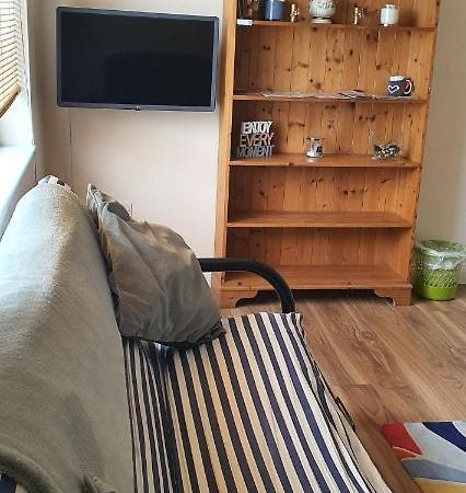 Hydeaway 2 Appartement Donegal Town Buitenkant foto